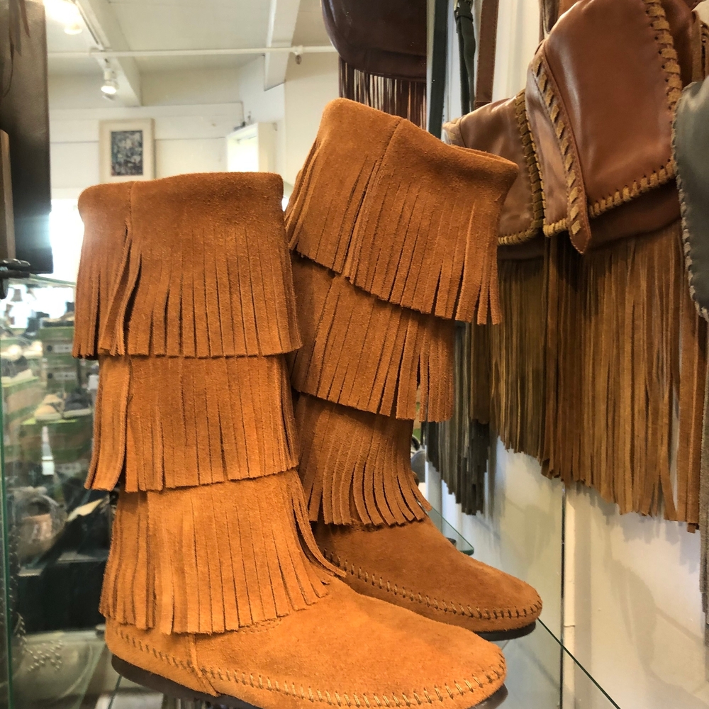 ✨️ MINNETONKA 3-Layer FRINGE Boot 🤩